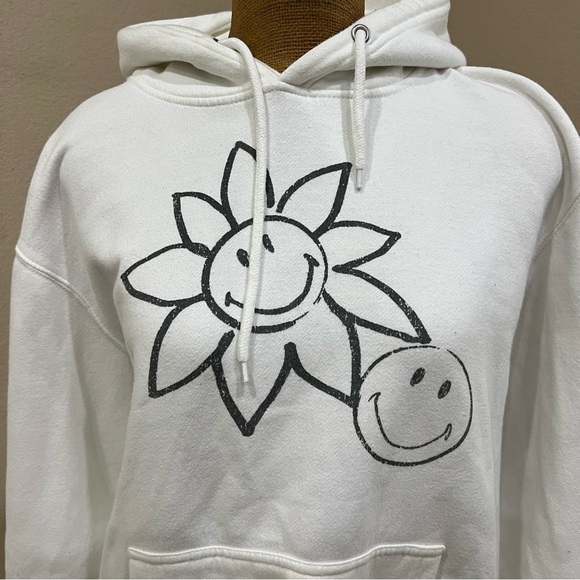 Urban Outfitters UO Smiley Happy Sweatshirt Hoodie Men’s Size Large White Smile, - Picture 3 of 11